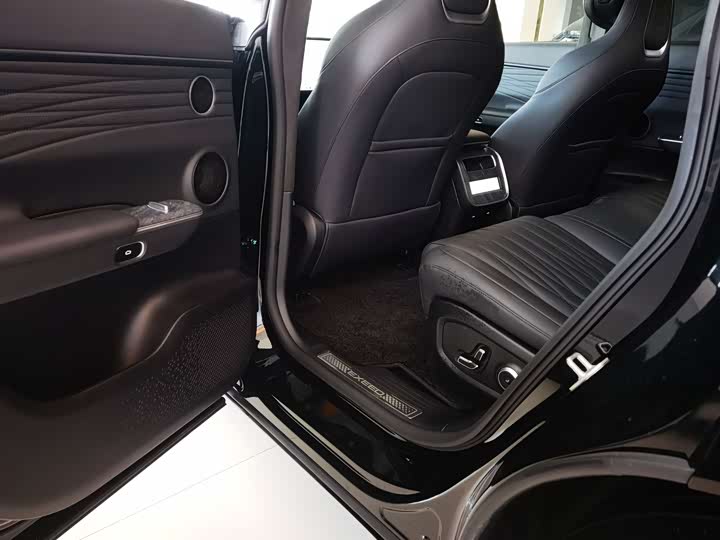 Exeed Sterra ET 2024 2024款 增程 240 Ultra四驱