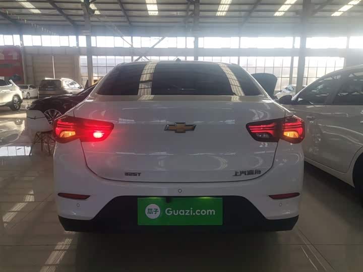 Chevrolet Onix (Cavalier) 2021 2021款 325T 自动欣悦版