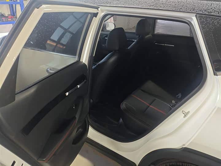 Kia KX3 2021 2021款 1.5L CVT潮流版