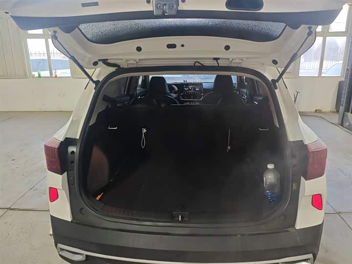 Kia KX3 2021 2021款 1.5L CVT潮流版