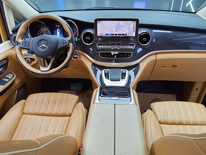Mercedes-Benz V-Class 2022 2022款 V 260 L 长轴距豪华版