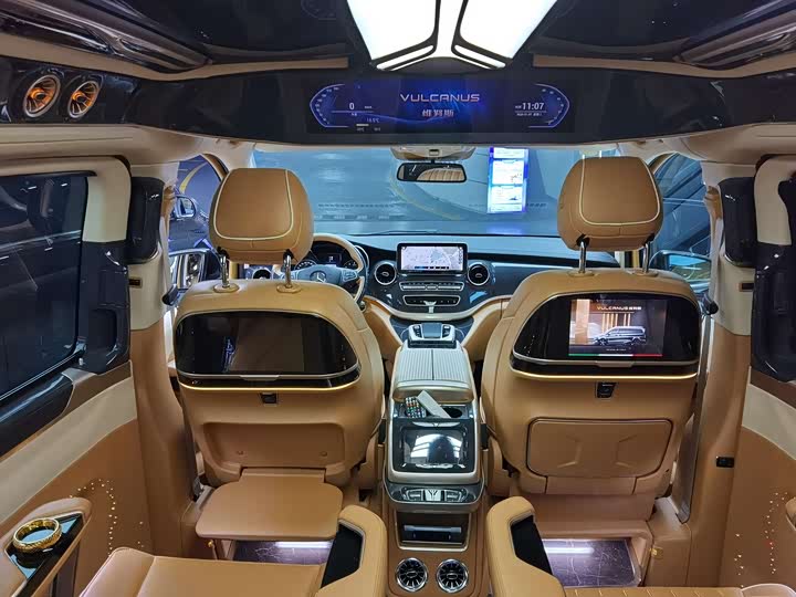 Mercedes-Benz V-Class 2022 2022款 V 260 L 长轴距豪华版