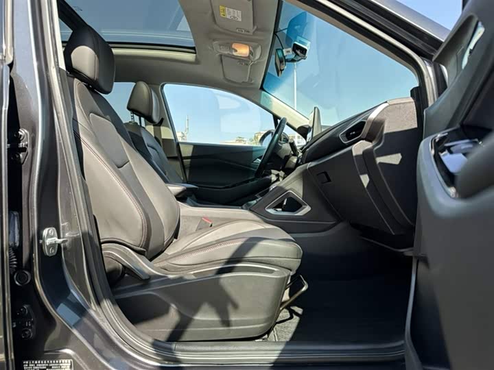 Chevrolet Orlando 2020 2020款 轻混 Redline 530T 自动纵享版（5+2款）