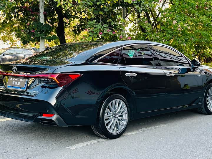 Toyota Avalon 2024 2024款 双擎 2.0L 豪华版