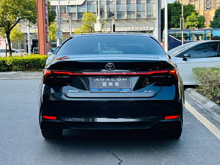 Toyota Avalon 2024 2024款 双擎 2.0L 豪华版