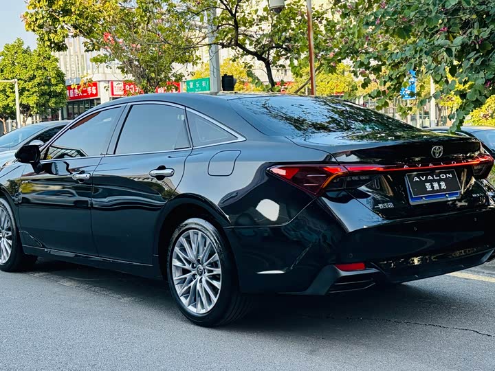 Toyota Avalon 2024 2024款 双擎 2.0L 豪华版