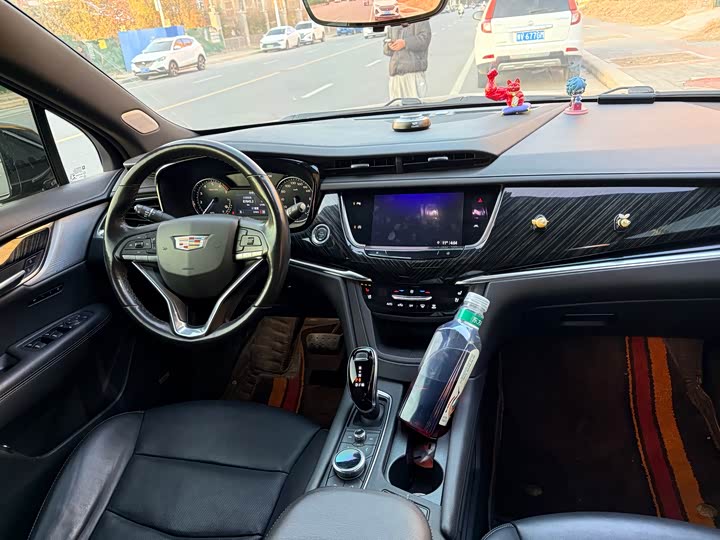 Cadillac XT6 2022 2022款 2.0T 六座四驱豪华型