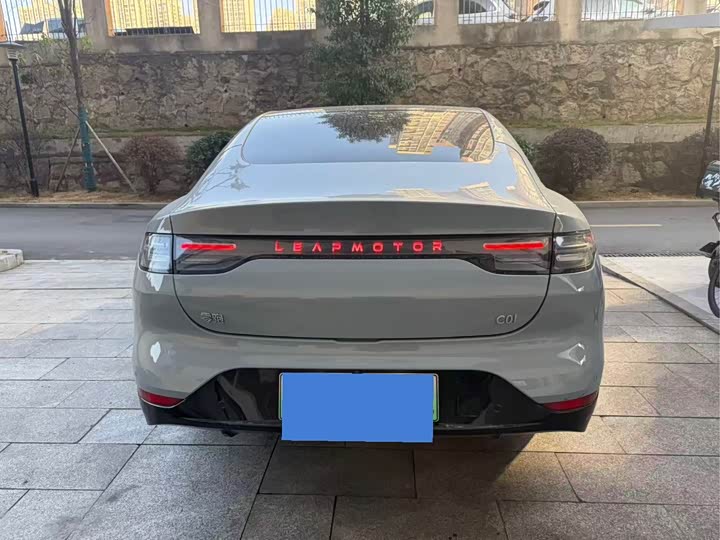 Leapmotor C01 2024 2024款 增程 316尊享版