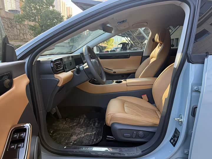 Leapmotor C01 2024 2024款 增程 316尊享版