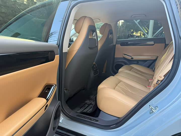 Leapmotor C01 2024 2024款 增程 316尊享版