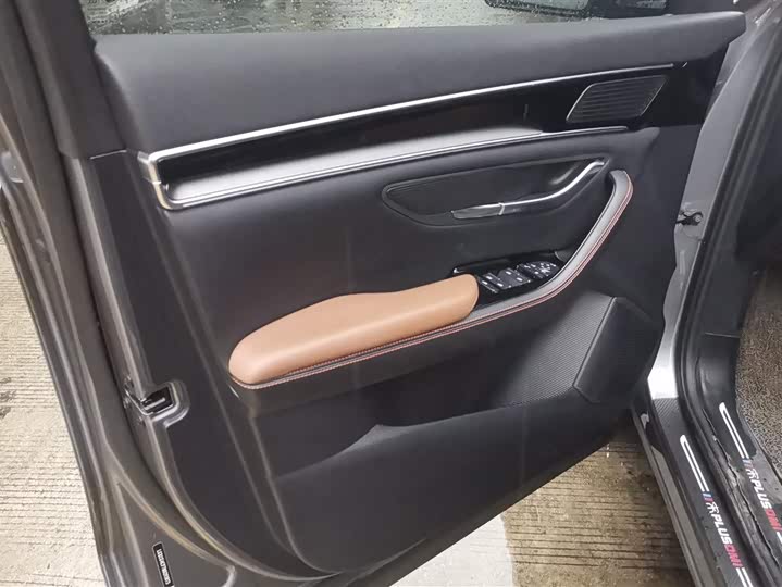 BYD Song Plus 2020 2020款 1.5T 自动尊贵型