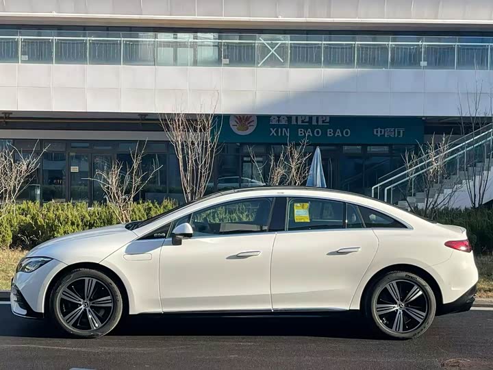 Mercedes-Benz EQE 2025 2025款 500 4MATIC 先锋版