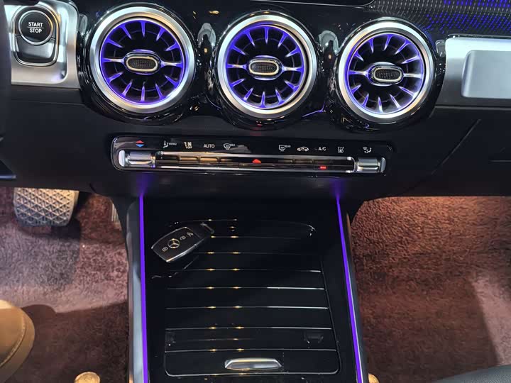 Mercedes-Benz EQB 2023 2023款 EQB 260