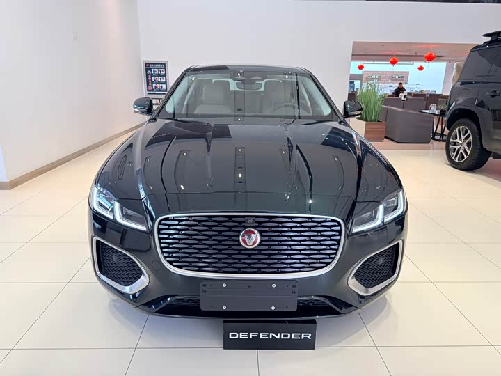 Jaguar XF L 2025 2025款 2.0T P250 两驱尊享豪华版