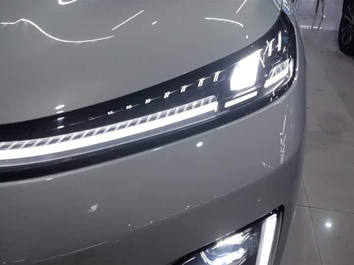 Changan Deepal S09 2025 2025款 四驱Ultra+ 高定版