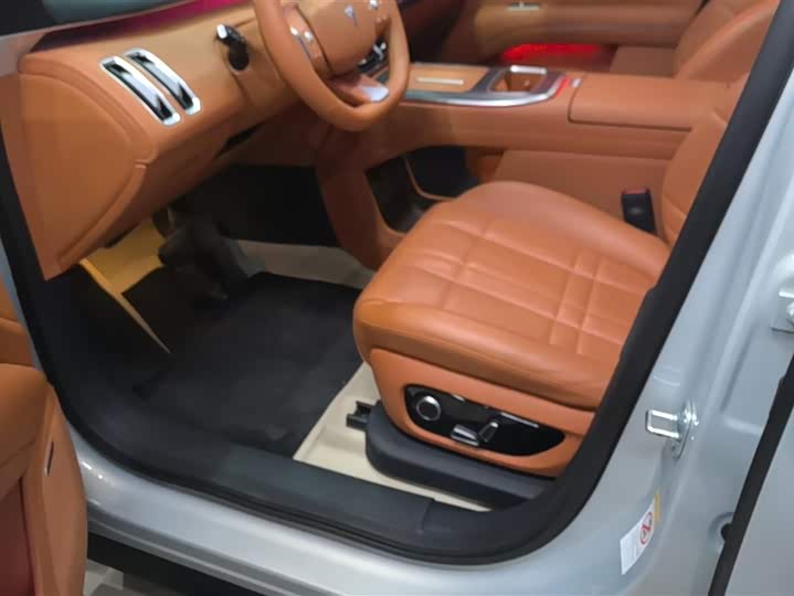 Changan Deepal S09 2025 2025款 四驱Ultra+ 高定版