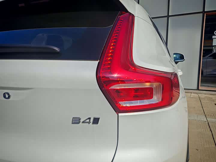 Volvo XC40 2025 2025款 B4 四驱智远豪华版
