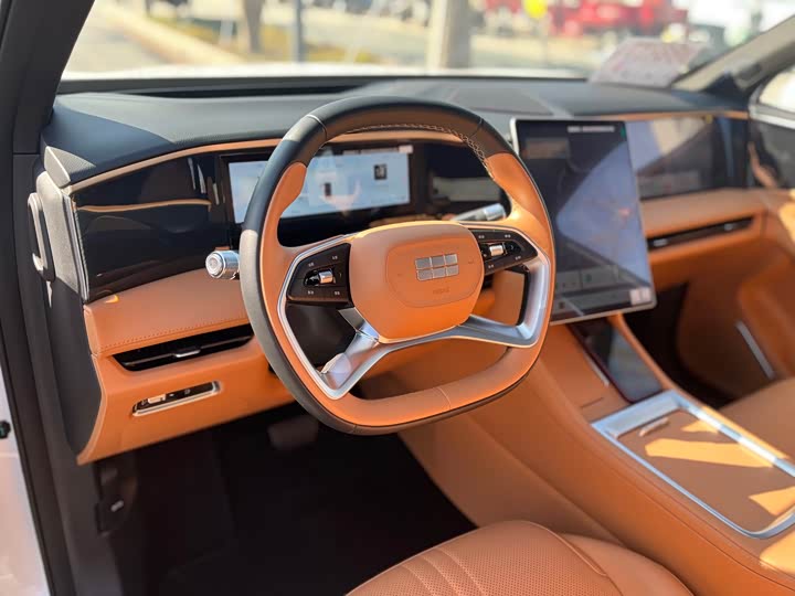 Geely Galaxy L7 2025 2025款 EM-i 115km 探索+版