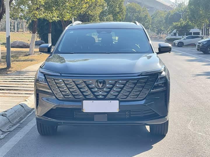 Changan CS75 Plus 2025 2025款 第四代 UItra 2.0T 新蓝鲸 智慧智擎型