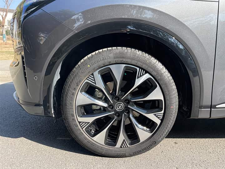 Changan CS75 Plus 2025 2025款 第四代 UItra 2.0T 新蓝鲸 智慧智擎型