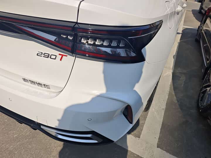 Chery Arrizo 8 2025 2025款 1.6T DCT尚