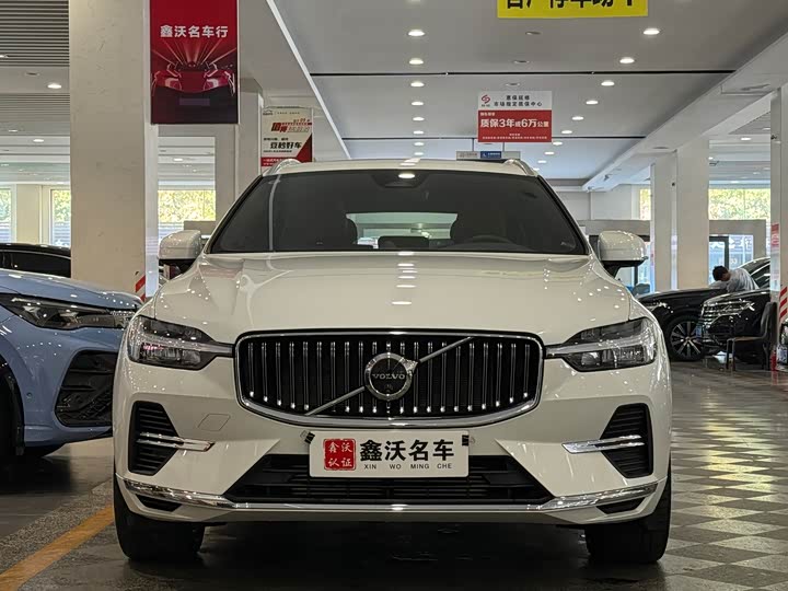 Volvo XC60 Hybrid 2025 2025款 插电式混动 长续航四驱智雅豪华版