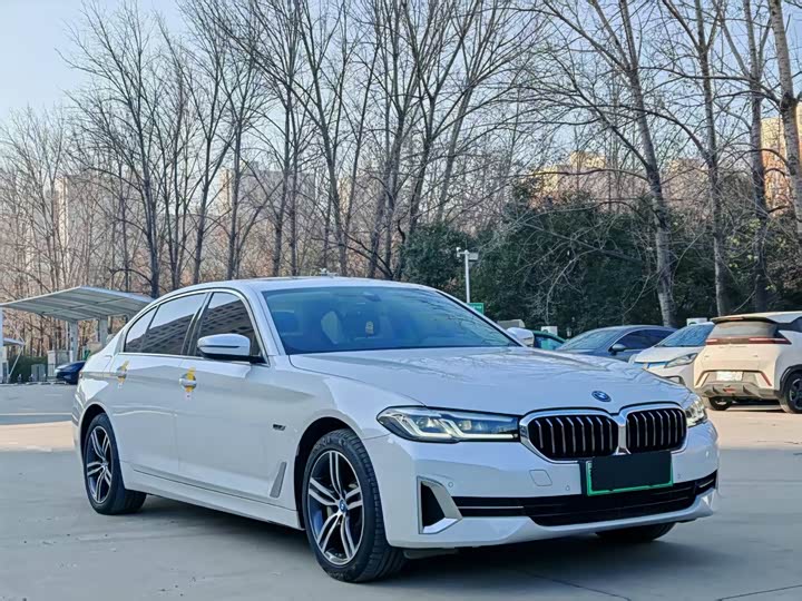 2022 BMW 5 Series Hybrid