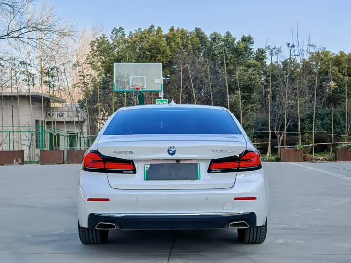 BMW 5 Series Hybrid 2022 2022款 改款 535Le 豪华套装