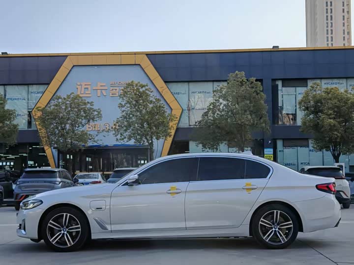 BMW 5 Series Hybrid 2022 2022款 改款 535Le 豪华套装