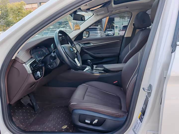 BMW 5 Series Hybrid 2022 2022款 改款 535Le 豪华套装