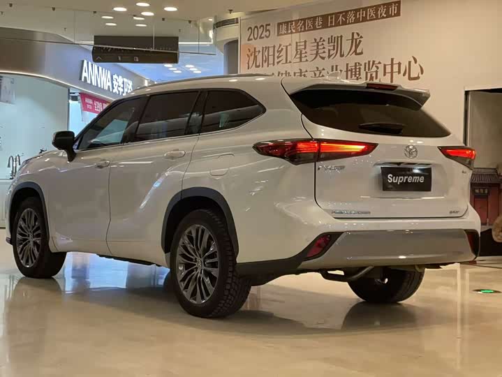 Toyota Highlander 2026 2026款 2.5L智能电混双擎四驱尊贵版 7座
