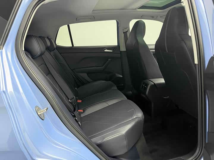 Volkswagen Tharu 2025 2025款 新锐 300TSI 锐享版