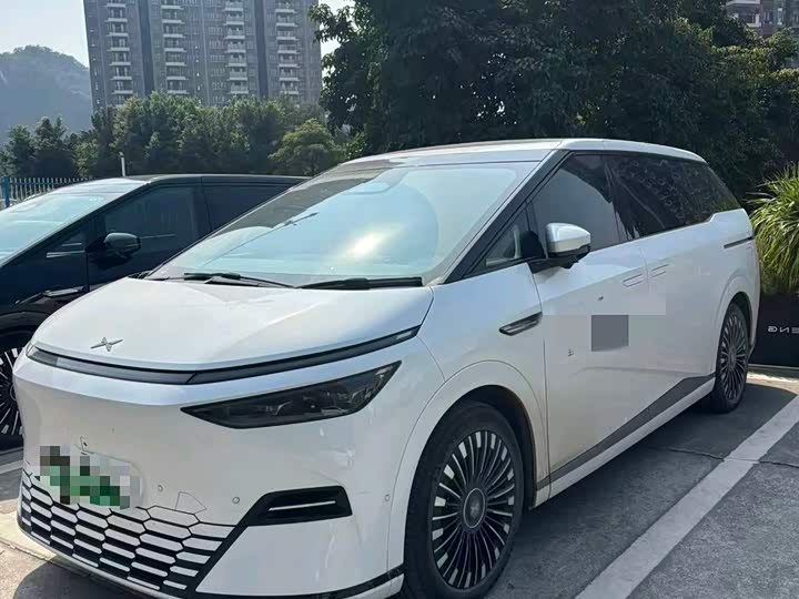 XPeng X9 2025 2025款 纯电 740超长续航 Max