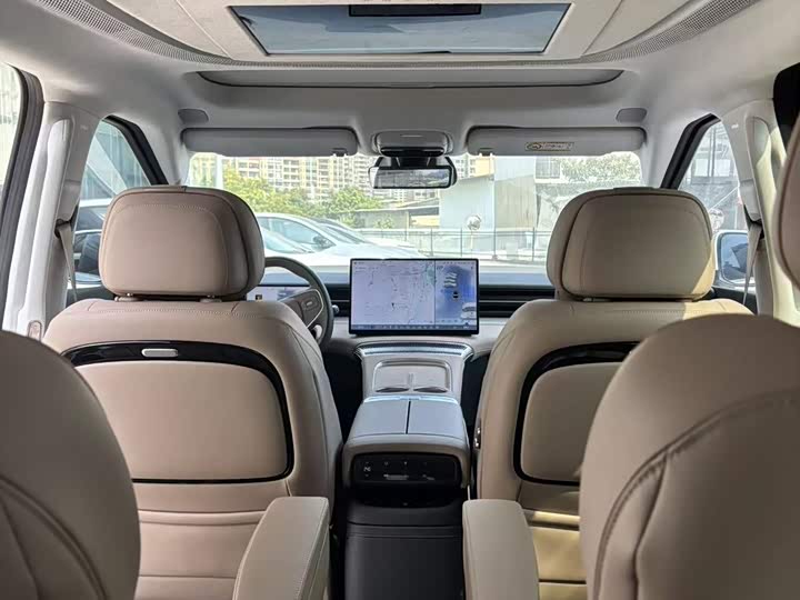 XPeng X9 2025 2025款 纯电 740超长续航 Max