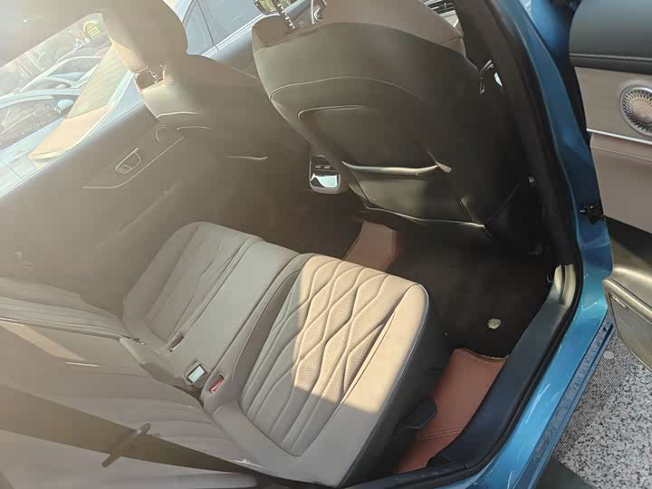 Chery Tiggo 8 Plus C-DM 2025 2025款 1.5T 116km 尊贵型 5座