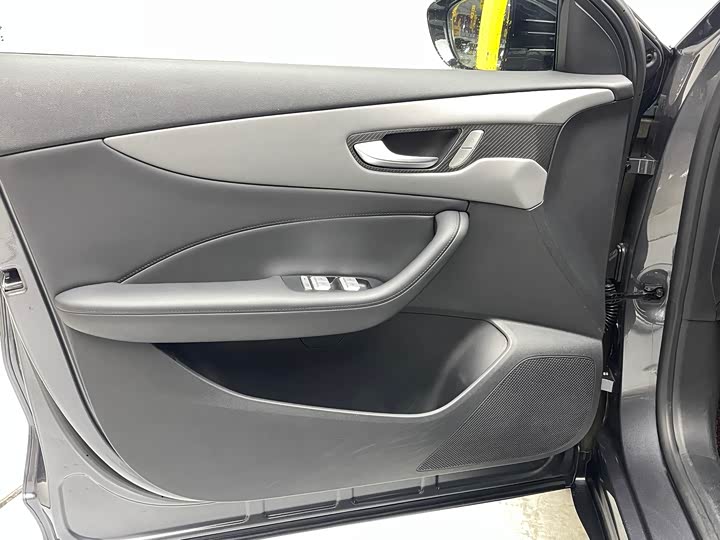 MG Motor ES5 2025 2025款 525max 后驱智驾版