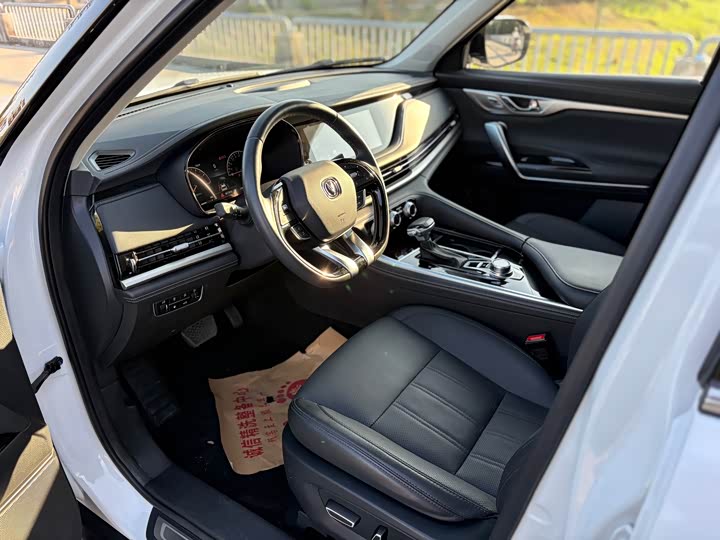 Changan CS95 2021 2021款 2.0T 两驱豪华型