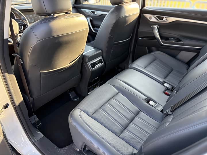 Changan CS95 2021 2021款 2.0T 两驱豪华型