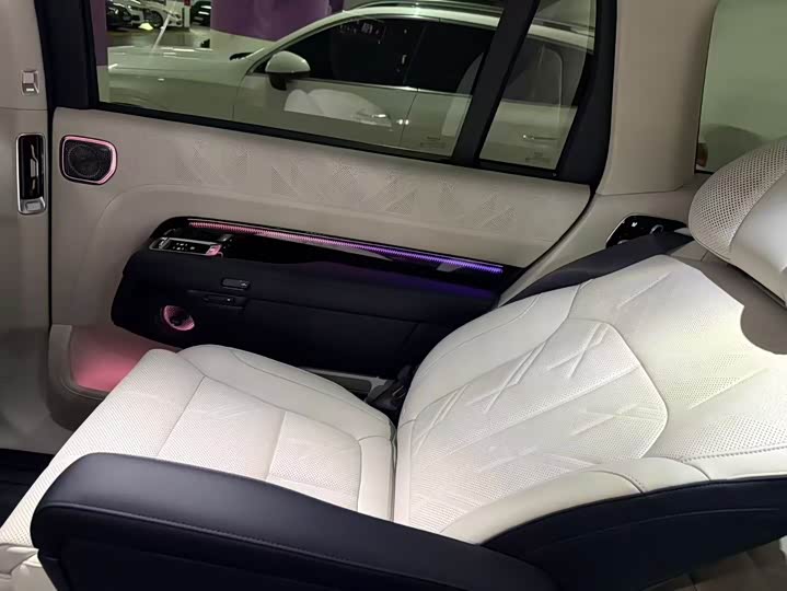 Zeekr 9X 2025 2025款 Ultra版 70kWh