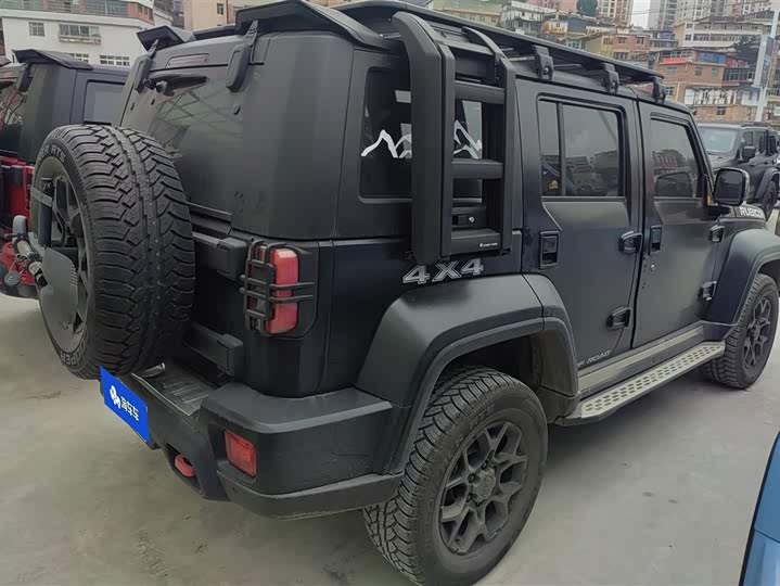 BAIC Beijing BJ40 2024 2024款 2.0D 刀锋英雄荣耀版