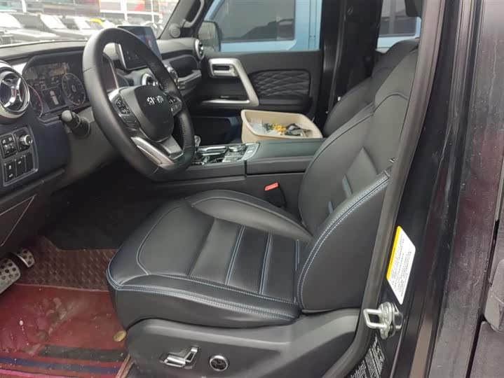 BAIC Beijing BJ40 2024 2024款 2.0D 刀锋英雄荣耀版