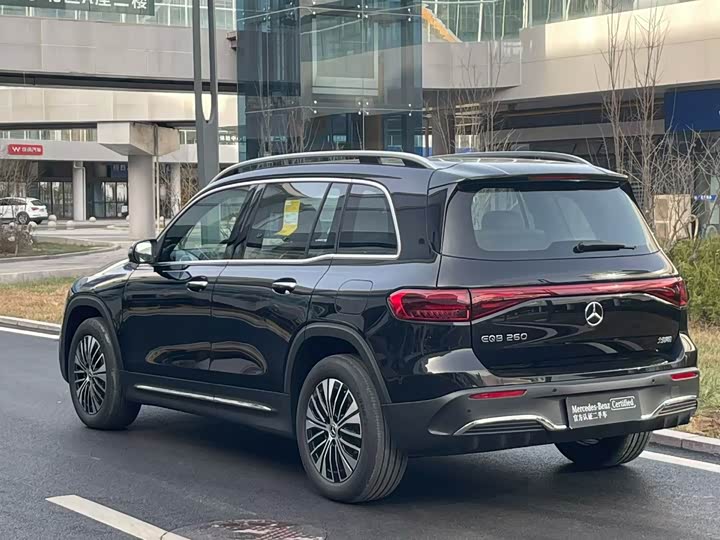Mercedes-Benz EQB 2025 2025款 EQB 260