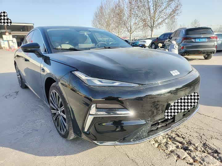 Geely Galaxy Starshine 8 EM-i 2025 2025款 130km EM-i 尊贵版