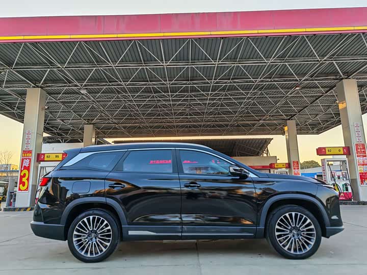 Jetour Shanhai L9 2024 2024款 1.5TD 2DHT Pro 7座