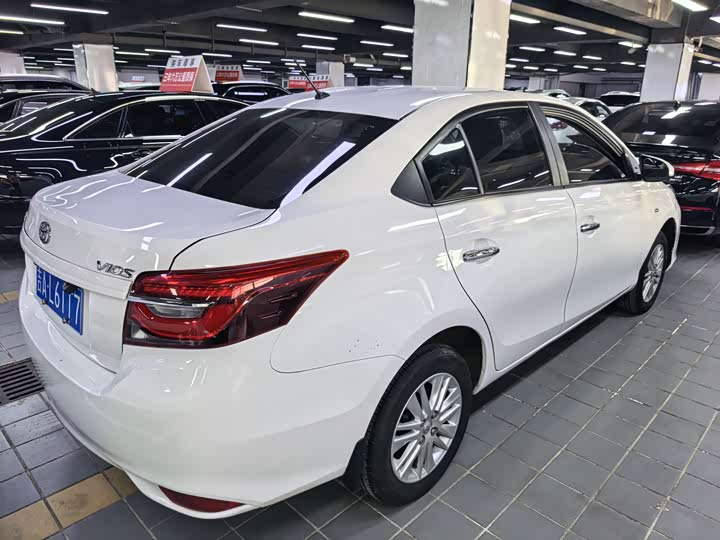 Toyota Vios 2022 2022款 1.5L 20周年纪念版