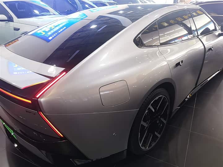 XPeng P7 2025 2025款 820 超长续航 Ultra