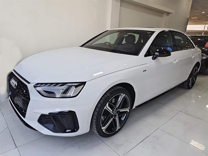 Audi A4L 2025 2025款 200万辆悦享版 40 TFSI 豪华动感型