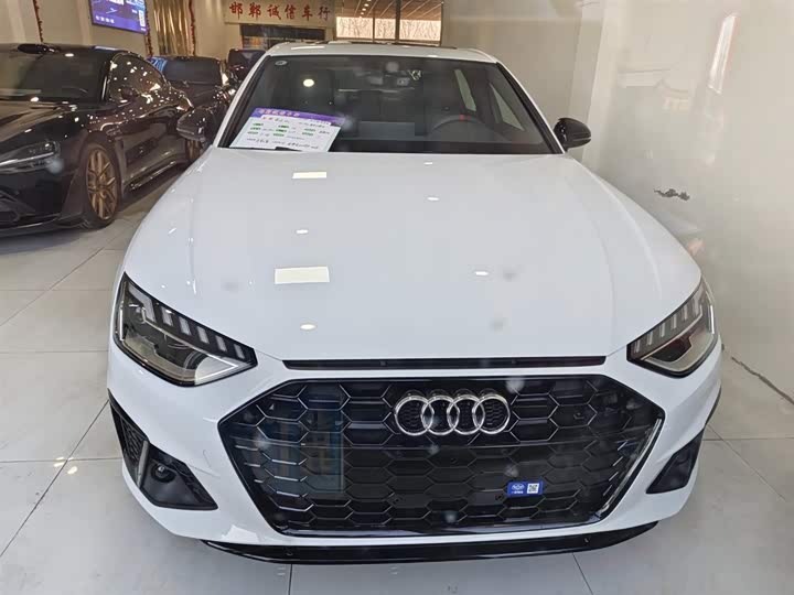 Audi A4L 2025 2025款 200万辆悦享版 40 TFSI 豪华动感型