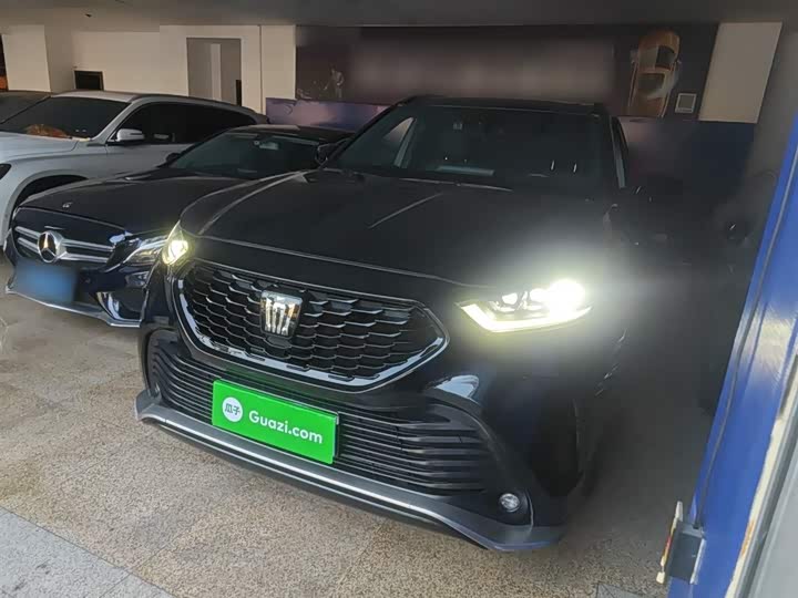 Toyota Crown Kluger 2024 2024款 2.5L HEV四驱豪华版