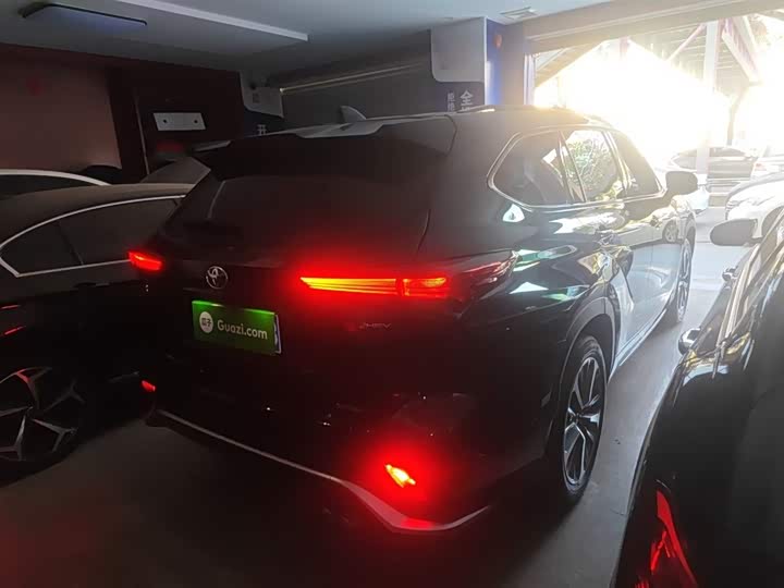 Toyota Crown Kluger 2024 2024款 2.5L HEV四驱豪华版